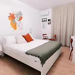 La Tana Del Furlo * أكوالاغنا